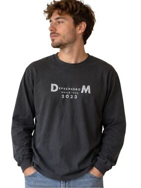 Depeche Mode World Tour 2023 Long Sleeve Band Tee Medium Angel Wings Graphic